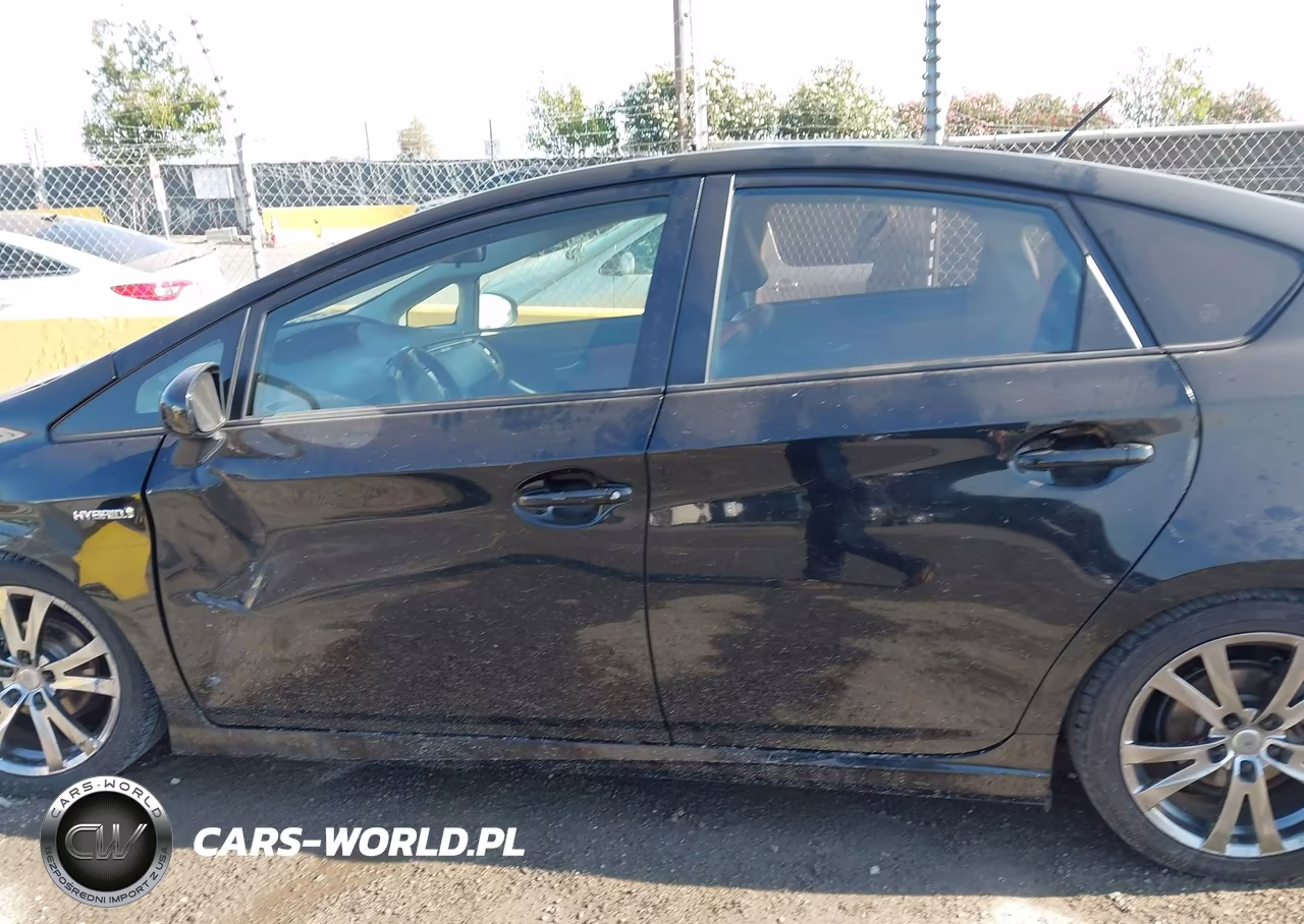 2015 Toyota Prius Three VIN:JTDKN3DU5F1934974 - 14