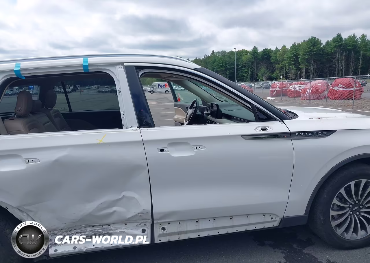 2020 Lincoln Aviator Reserve VIN:5LM5J7XC5LGL19183 - 18