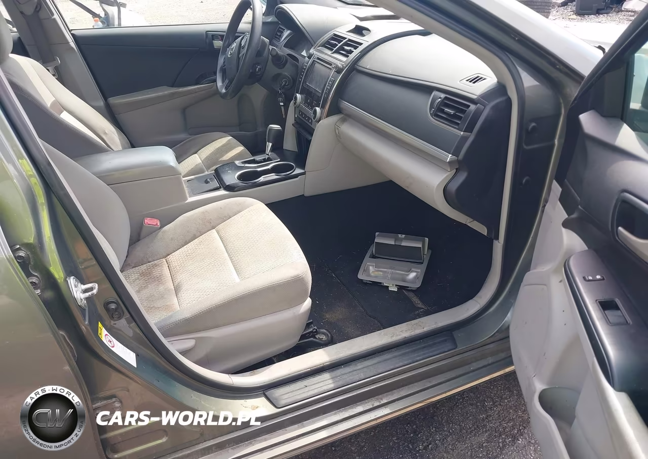 2014 Toyota Camry Le VIN:4T4BF1FK5ER415600 - 5