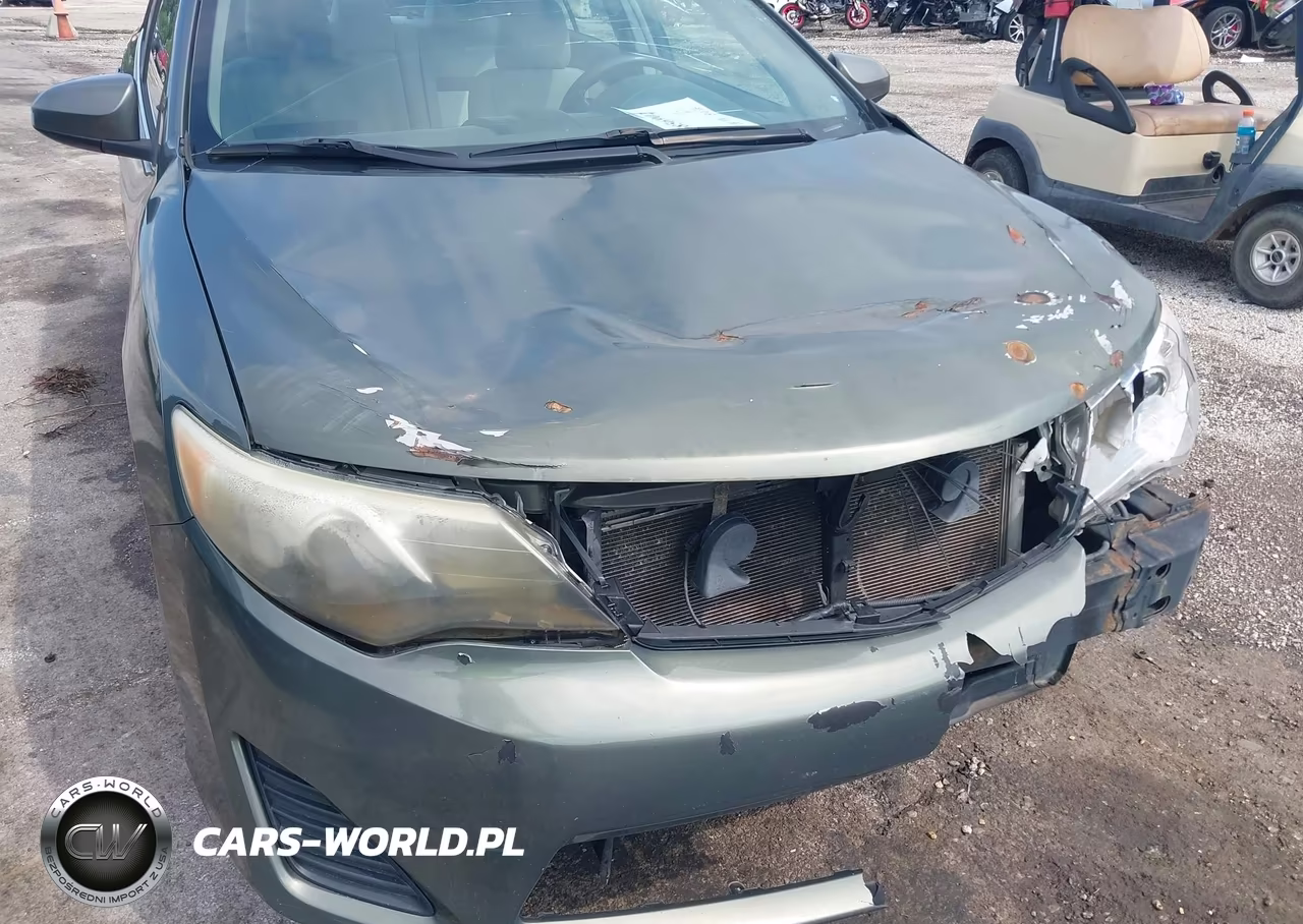 2014 Toyota Camry Le VIN:4T4BF1FK5ER415600 - 6