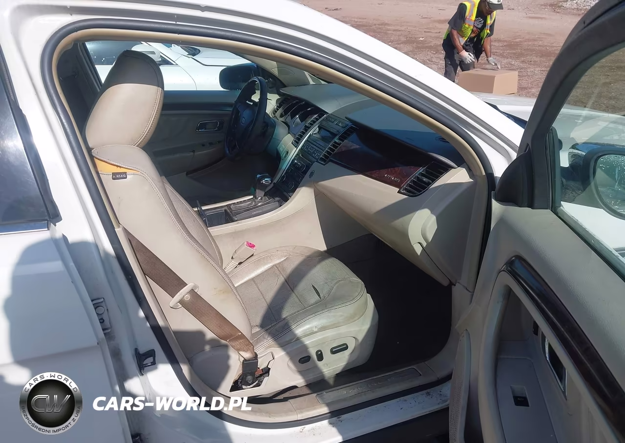 2010 Ford Taurus Limited VIN:1FAHP2FW9AG136437 - 5