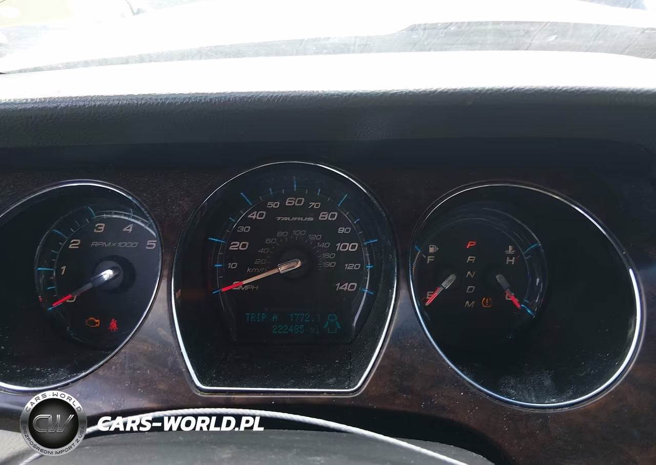 2010 Ford Taurus Limited VIN:1FAHP2FW9AG136437 - 7