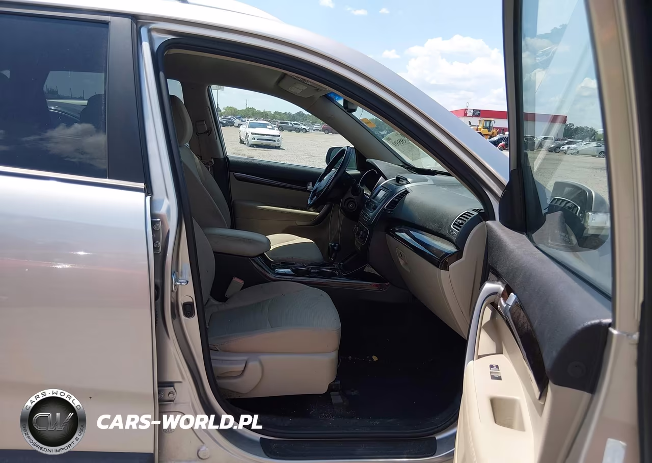 2014 Kia Sorento Lx VIN:5XYKT4A66EG527245 - 5