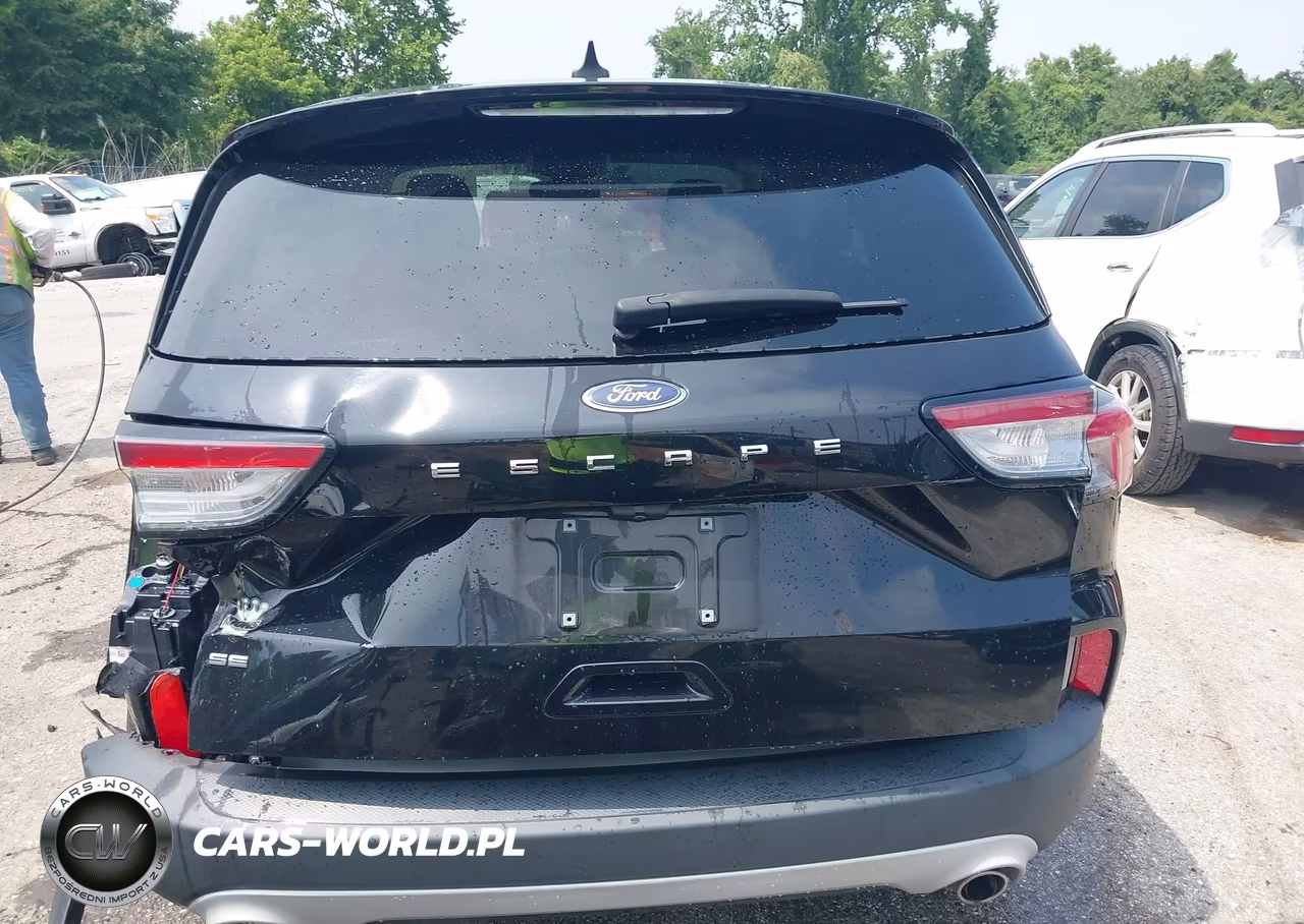 2022 Ford Escape Se VIN:1FMCU0G68NUA30774 - 17
