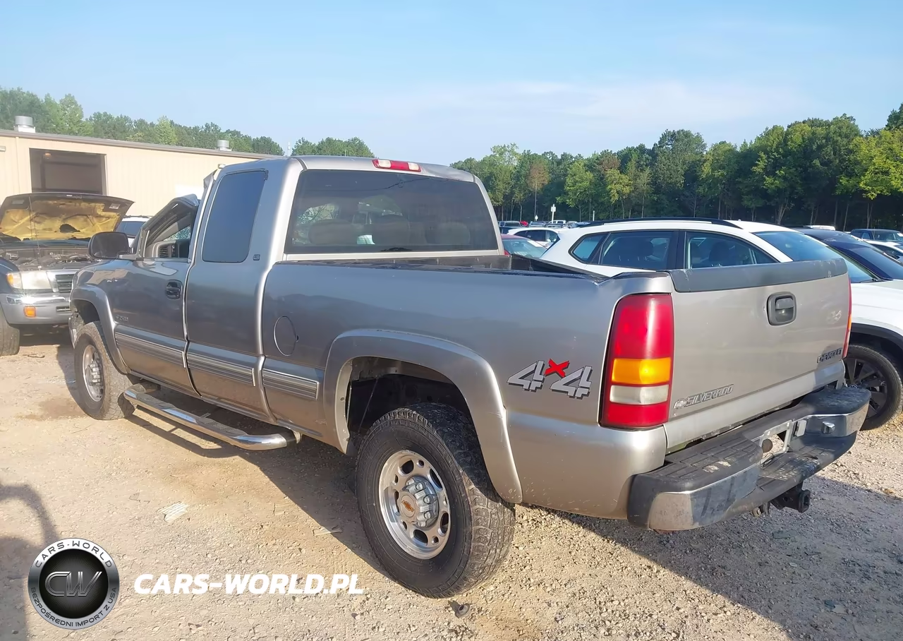 2000 Chevrolet Silverado 2500 Ls VIN:1GCGK29UXYZ193095 - 3