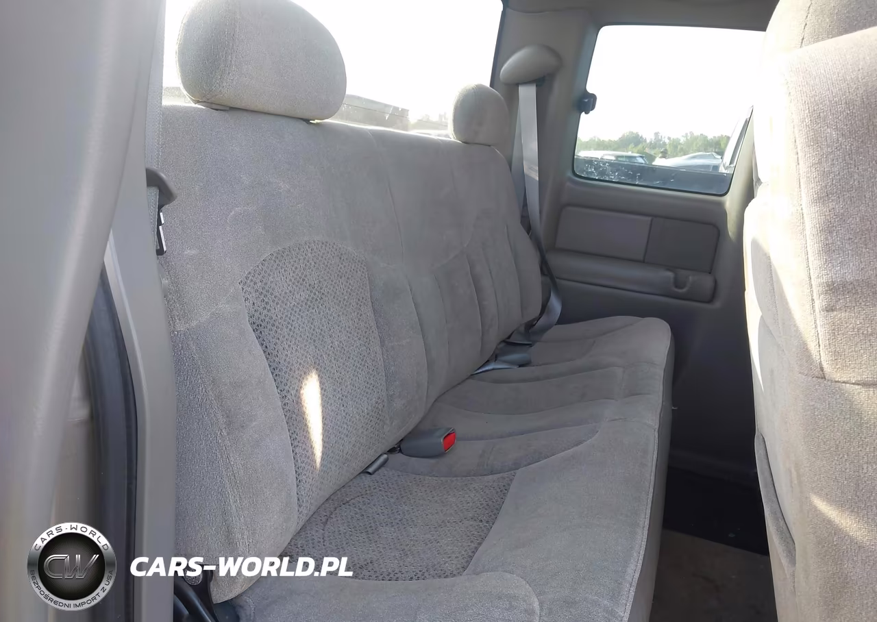 2000 Chevrolet Silverado 2500 Ls VIN:1GCGK29UXYZ193095 - 8