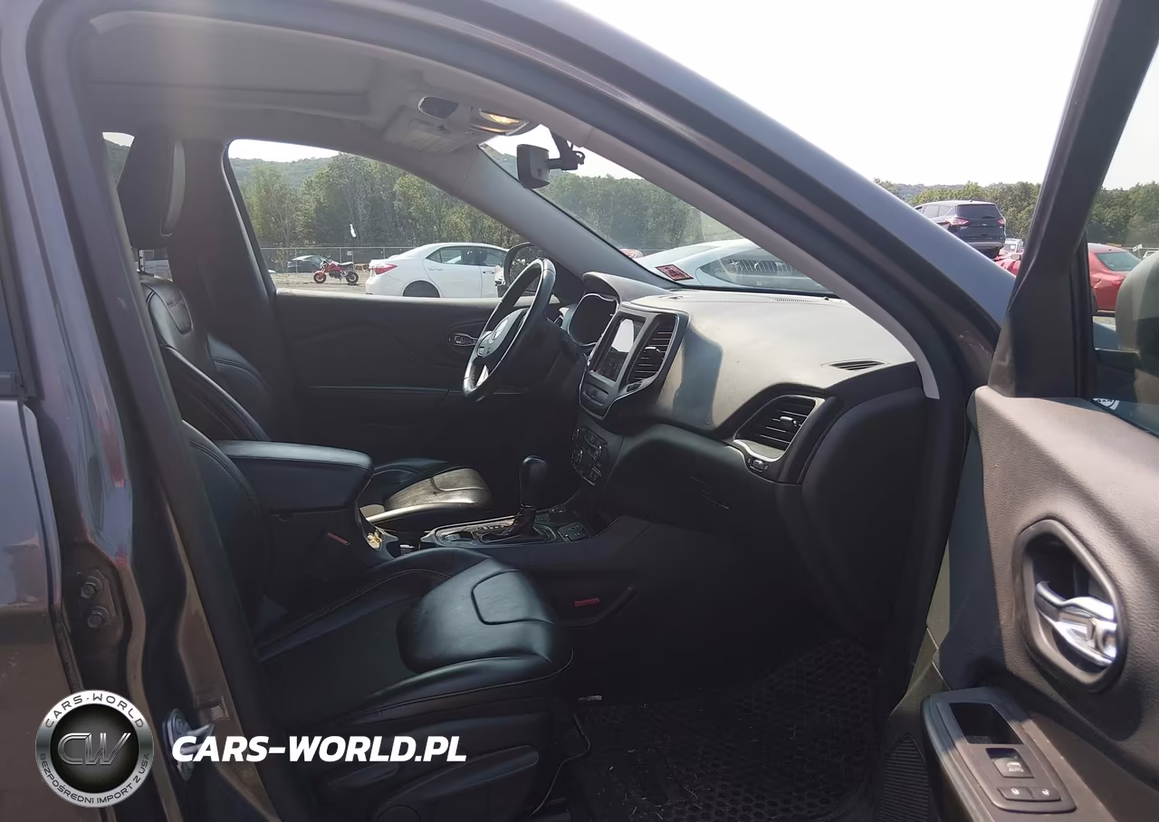 2019 Jeep Cherokee Trailhawk 4X4 VIN:1C4PJMBX1KD310361 - 5