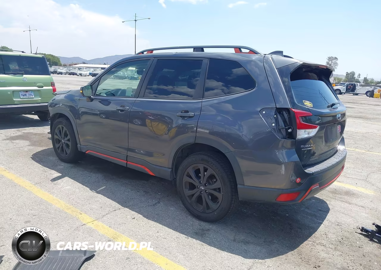 2020 Subaru Forester Sport VIN:JF2SKALC2LH469645 - 3