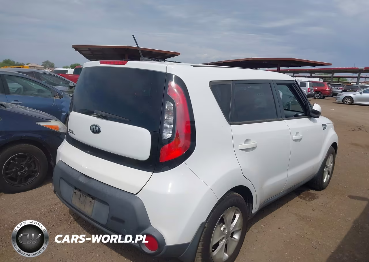 2015 Kia Soul VIN:KNDJN2A27F7226800 - 4