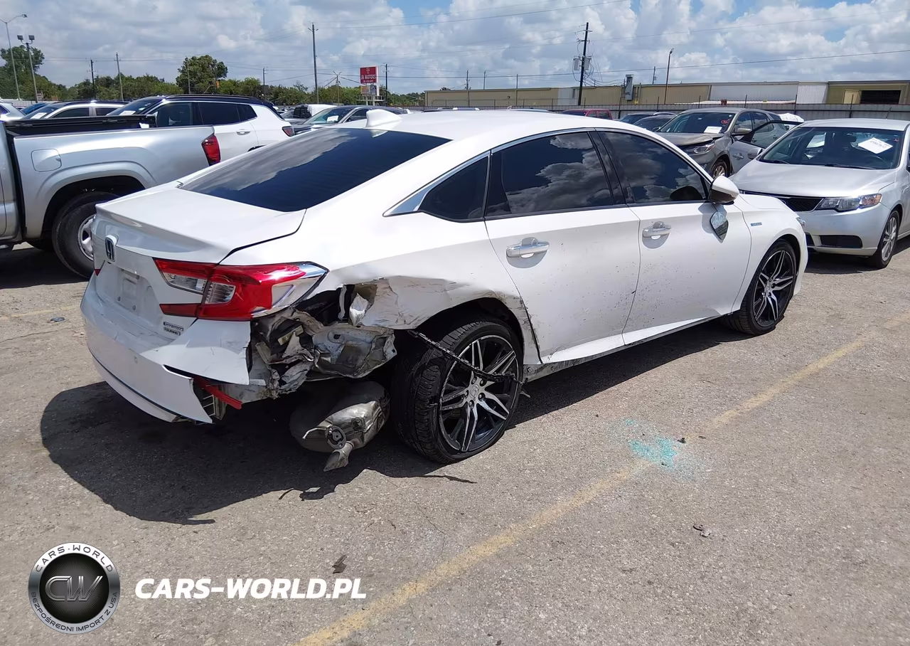 2022 Honda Accord Hybrid Touring VIN:1HGCV3F96NA011674 - 4