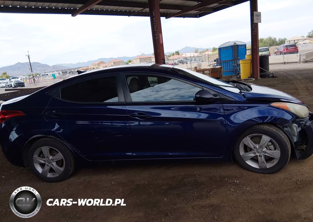 2013 Hyundai Elantra Gls VIN:5NPDH4AE7DH441435 - 13