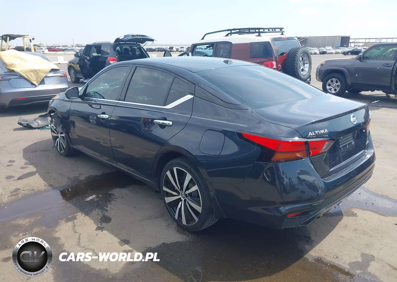 2019 Nissan Altima 2.5 Platinum VIN:1N4BL4FW5KC156951 - 3
