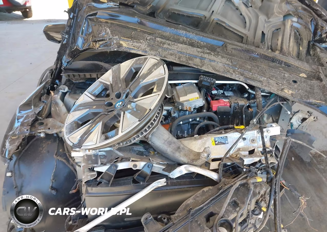 2025 BMW Ix xDrive50 VIN:WB523CF00SCS44012 - 10