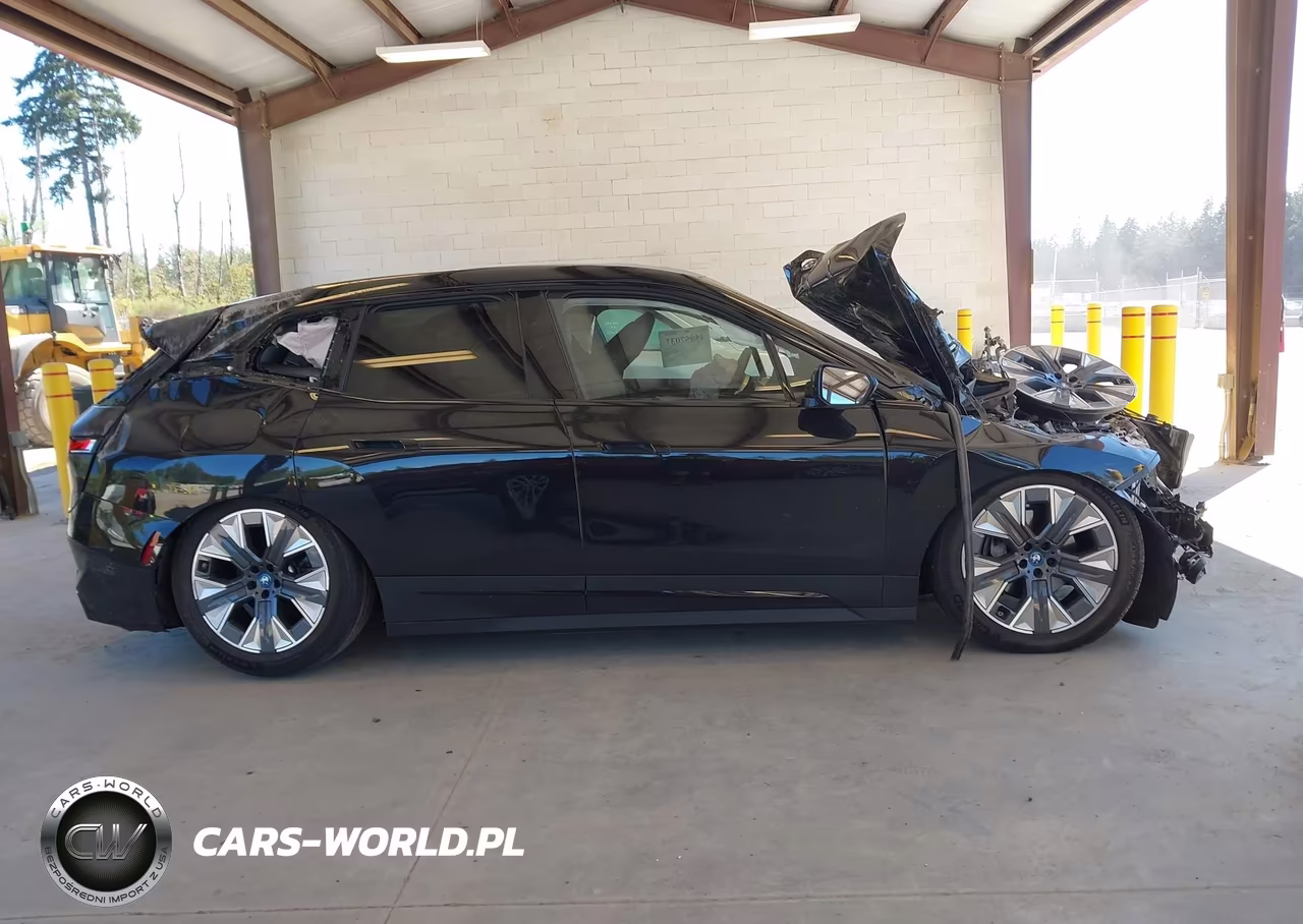 2025 BMW Ix xDrive50 VIN:WB523CF00SCS44012 - 12