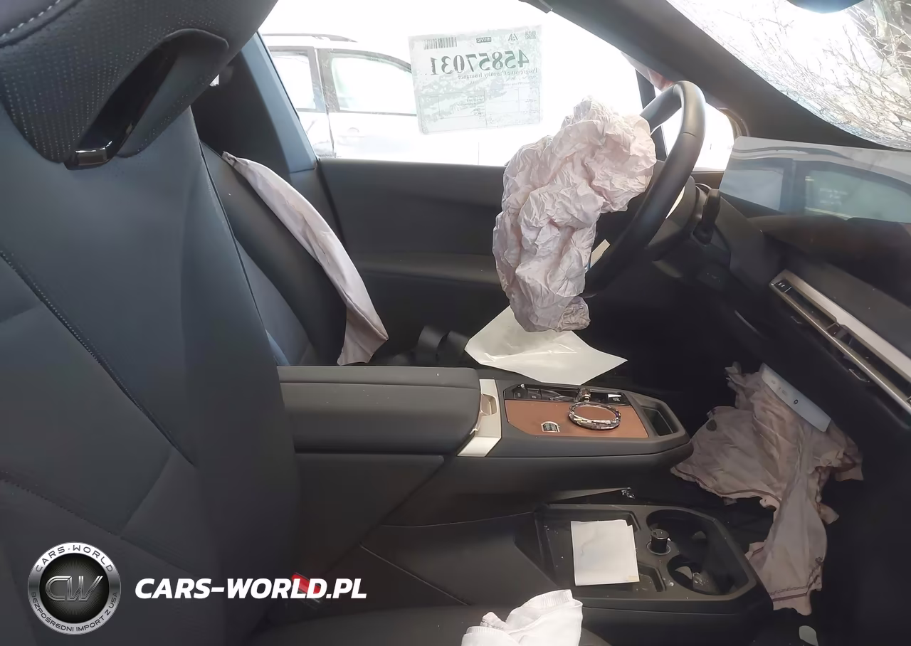 2025 BMW Ix xDrive50 VIN:WB523CF00SCS44012 - 5