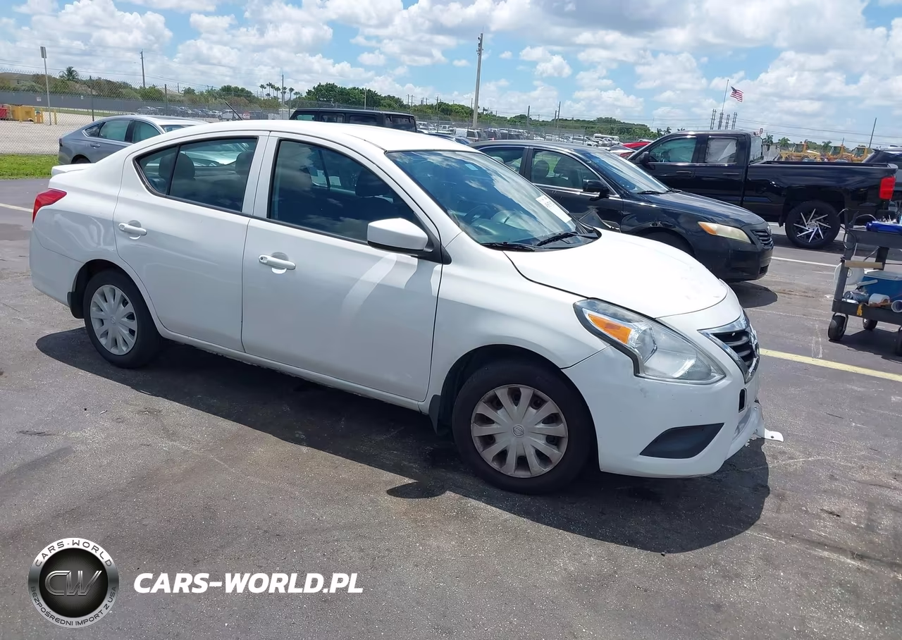 2018 Nissan Versa 1.6 S+ – zdjęcie 1 z 17