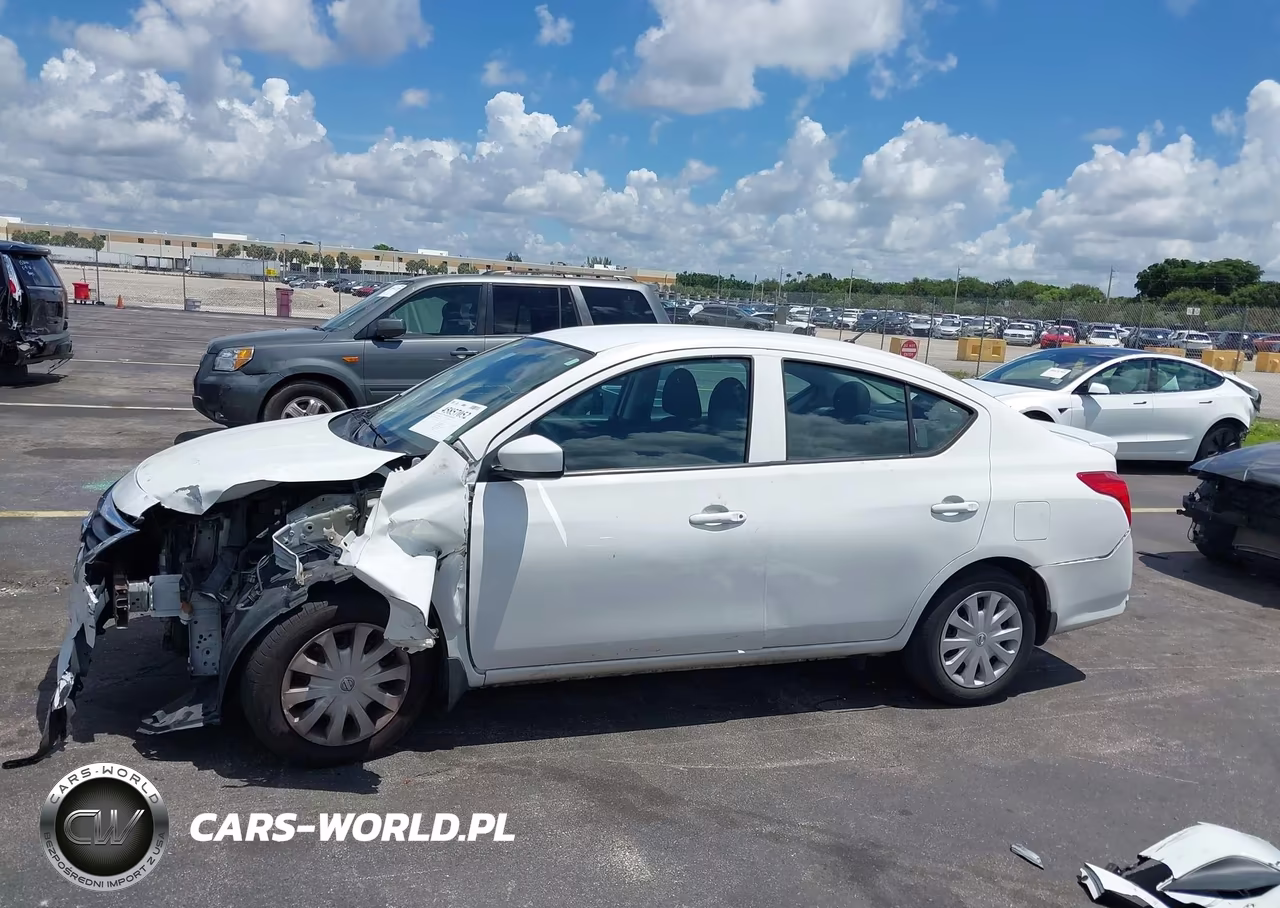 2018 Nissan Versa 1.6 S+ VIN:3N1CN7AP7JL887543 - 15