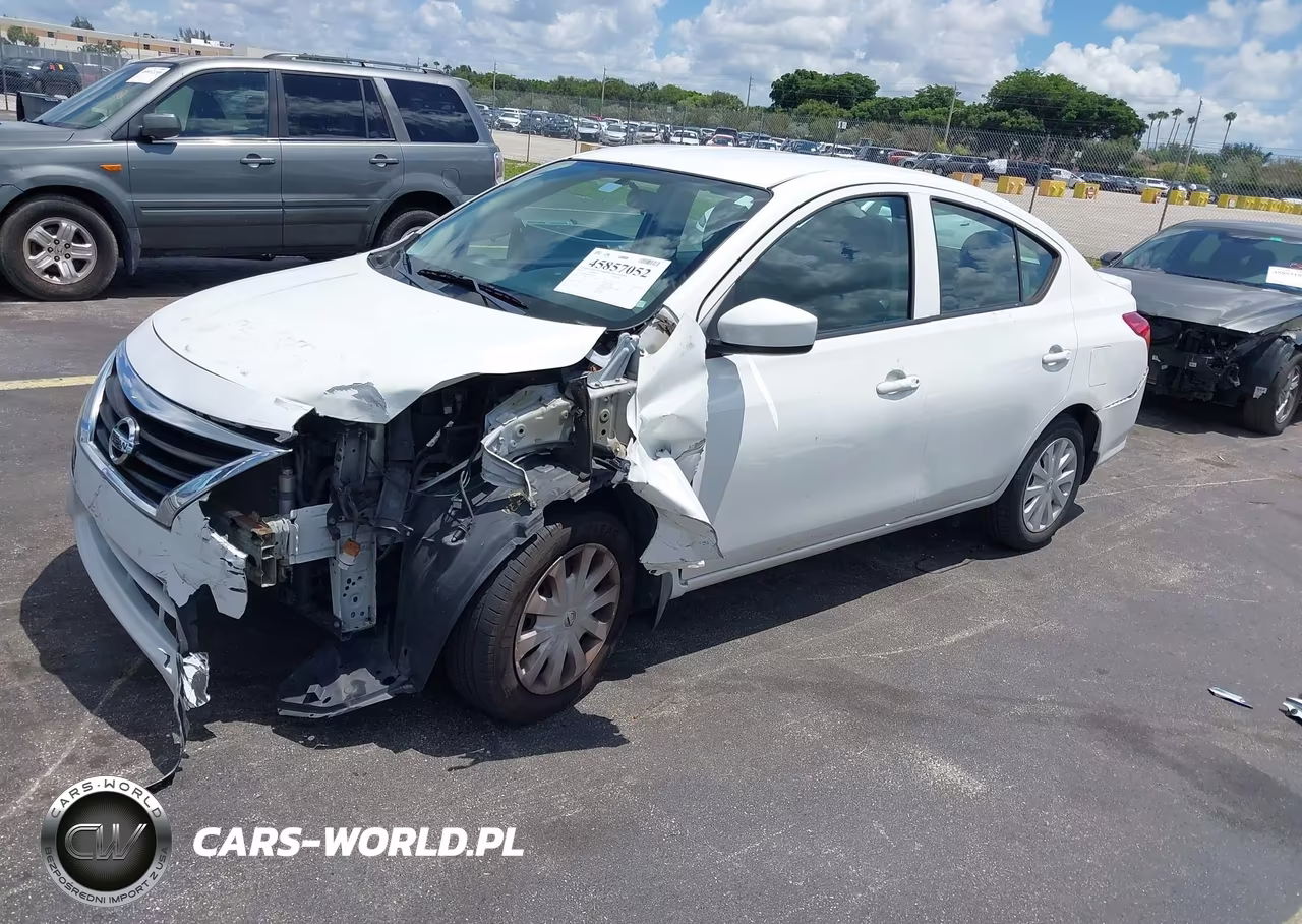 2018 Nissan Versa 1.6 S+ VIN:3N1CN7AP7JL887543 - 2