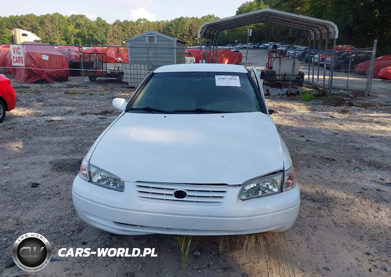 1999 Toyota Camry Le VIN:JT2BG22K8X0295348 - 12
