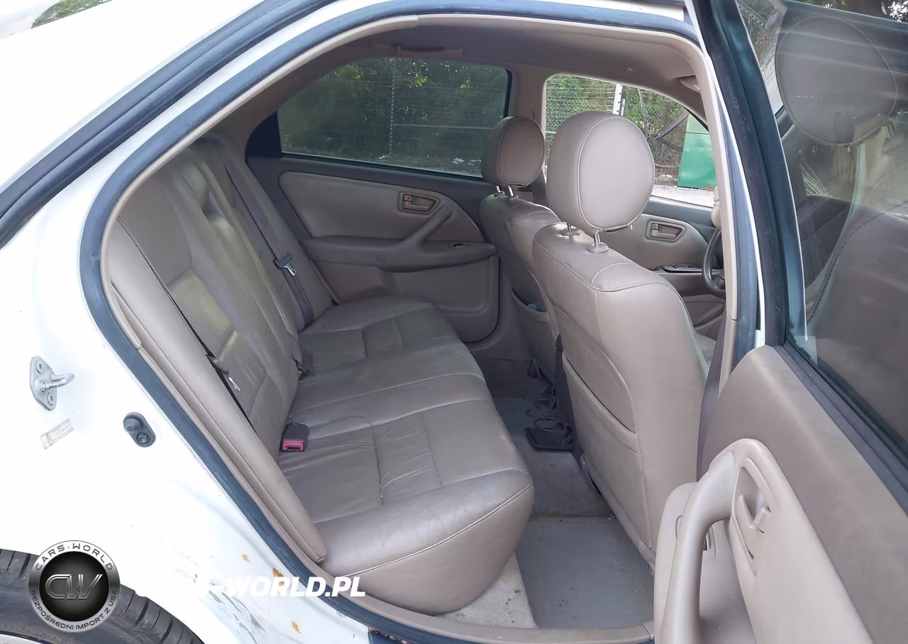 1999 Toyota Camry Le VIN:JT2BG22K8X0295348 - 8