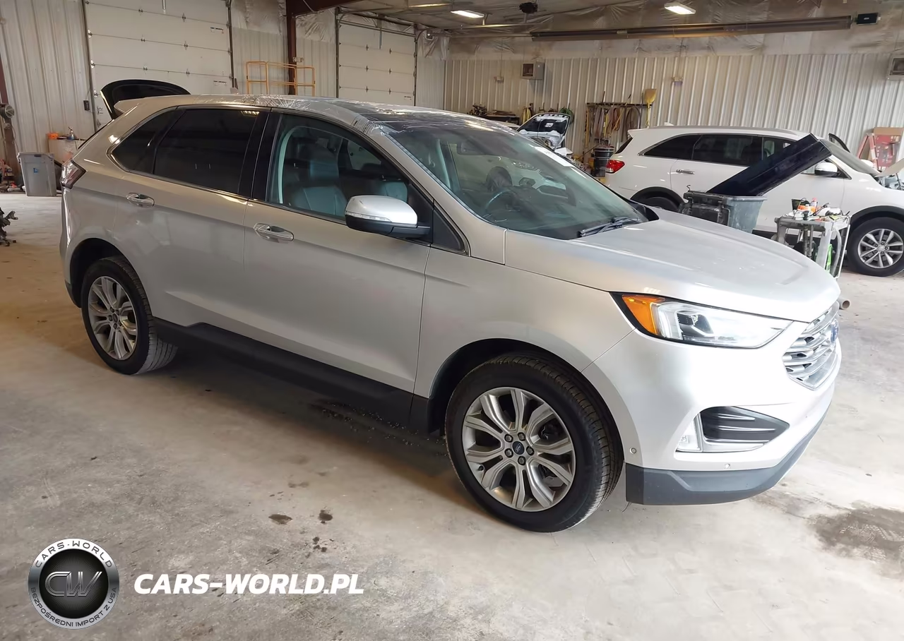 2019 Ford Edge Titanium