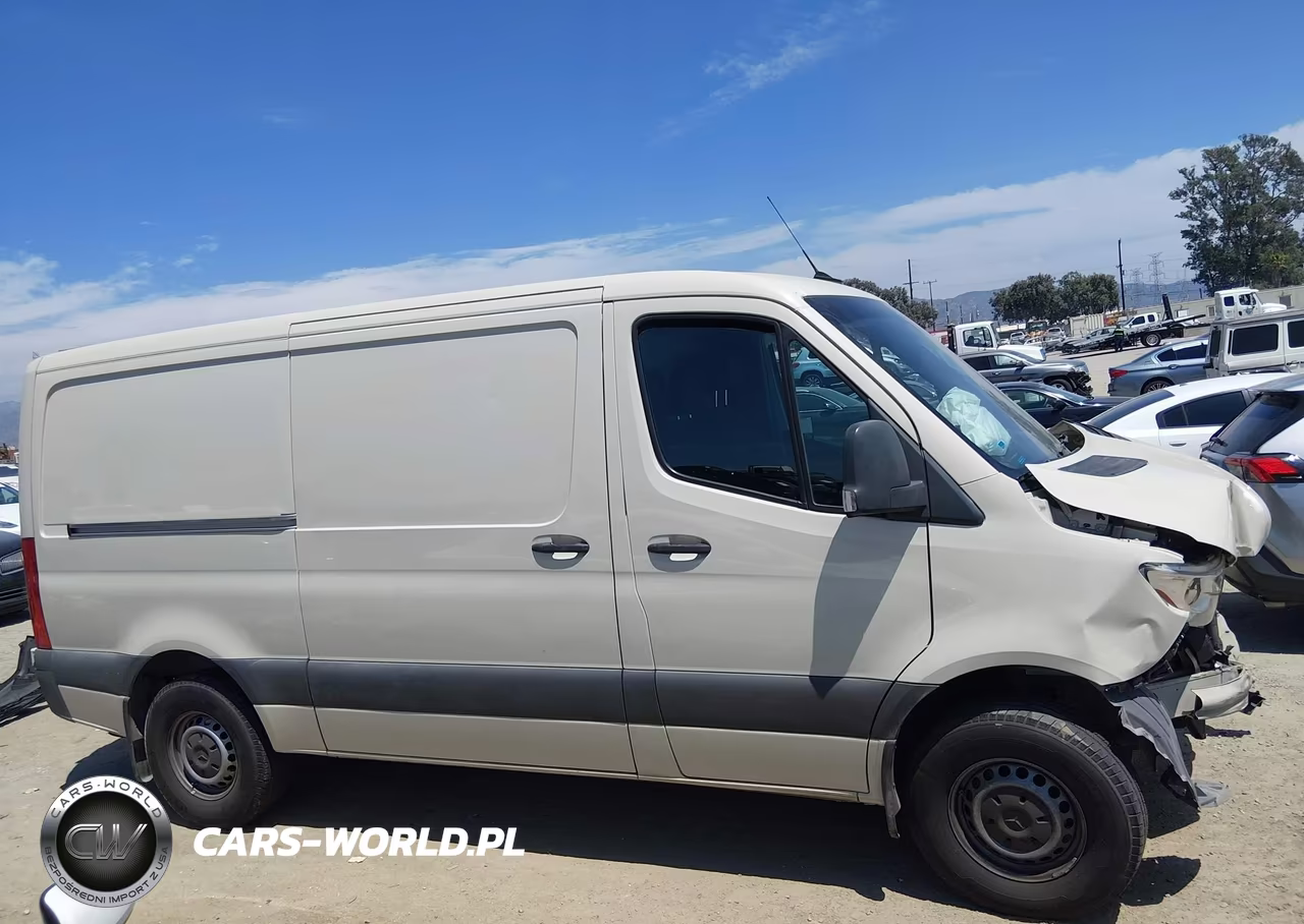 2019 Mercedes-Benz Sprinter 1500 Standard Roof I4 VIN:WD4PE7EDXKT015391 - 14