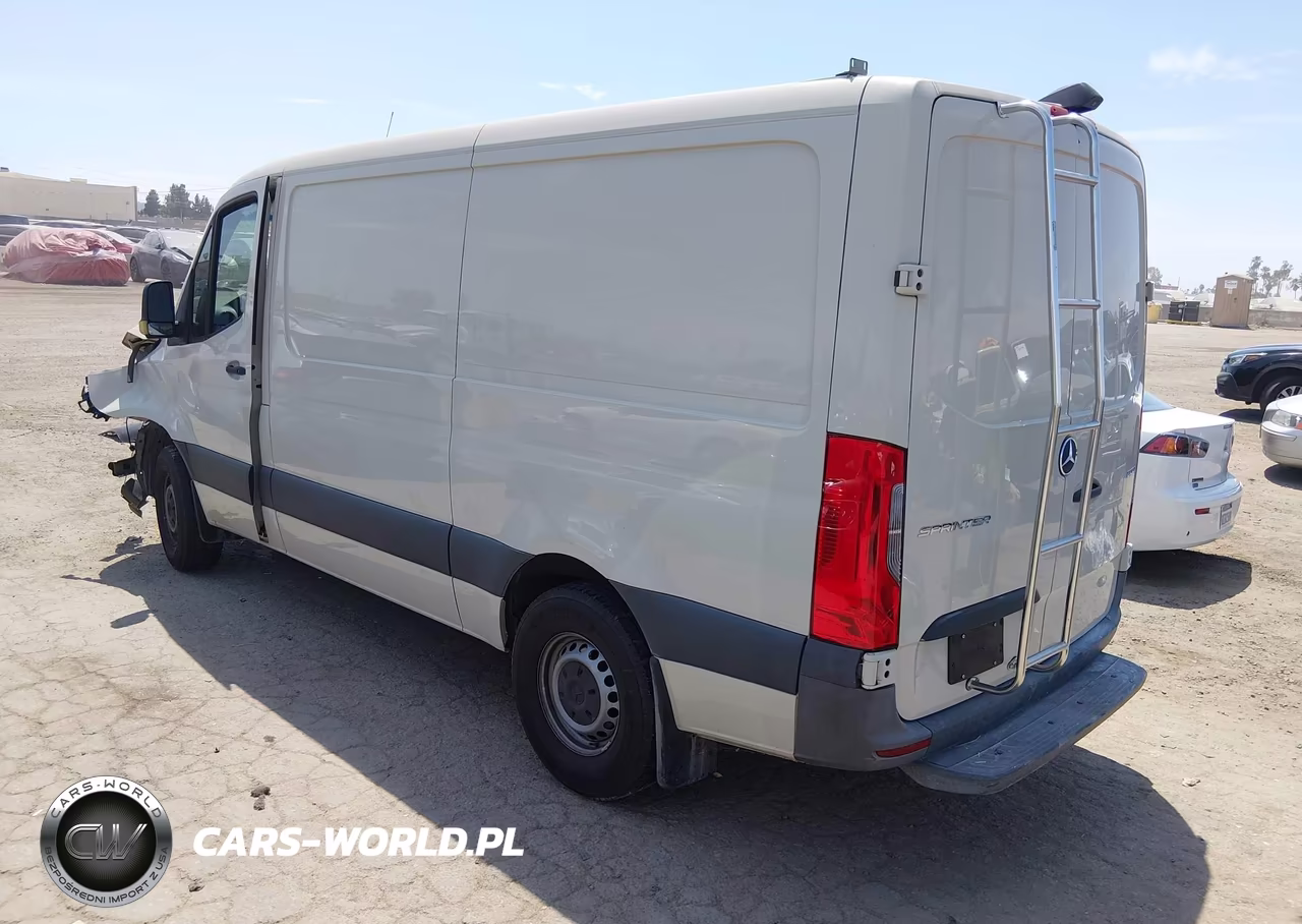 2019 Mercedes-Benz Sprinter 1500 Standard Roof I4 VIN:WD4PE7EDXKT015391 - 3