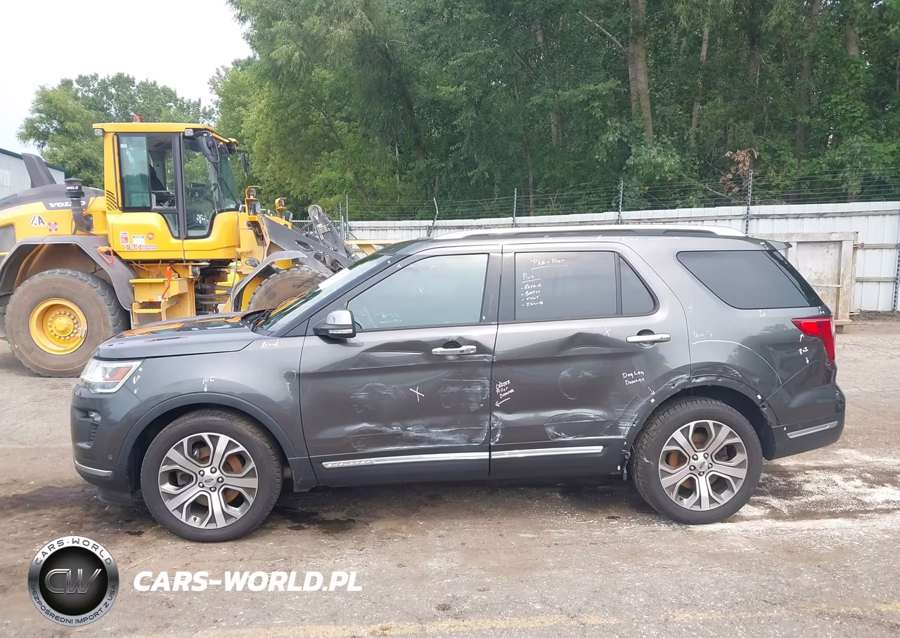 2018 Ford Explorer Platinum VIN:1FM5K8HT6JGB85589 - 14