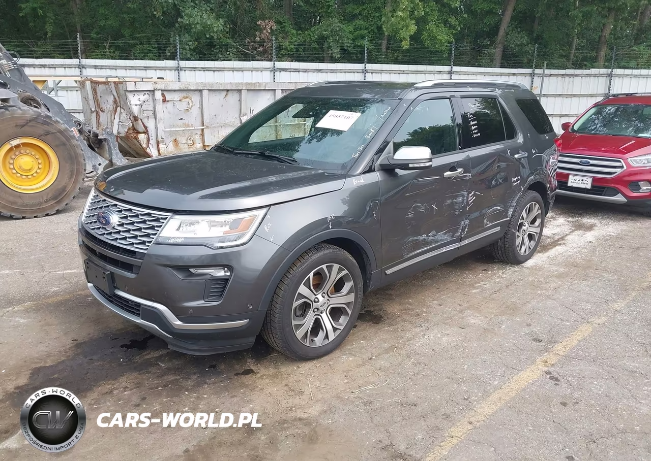 2018 Ford Explorer Platinum VIN:1FM5K8HT6JGB85589 - 2