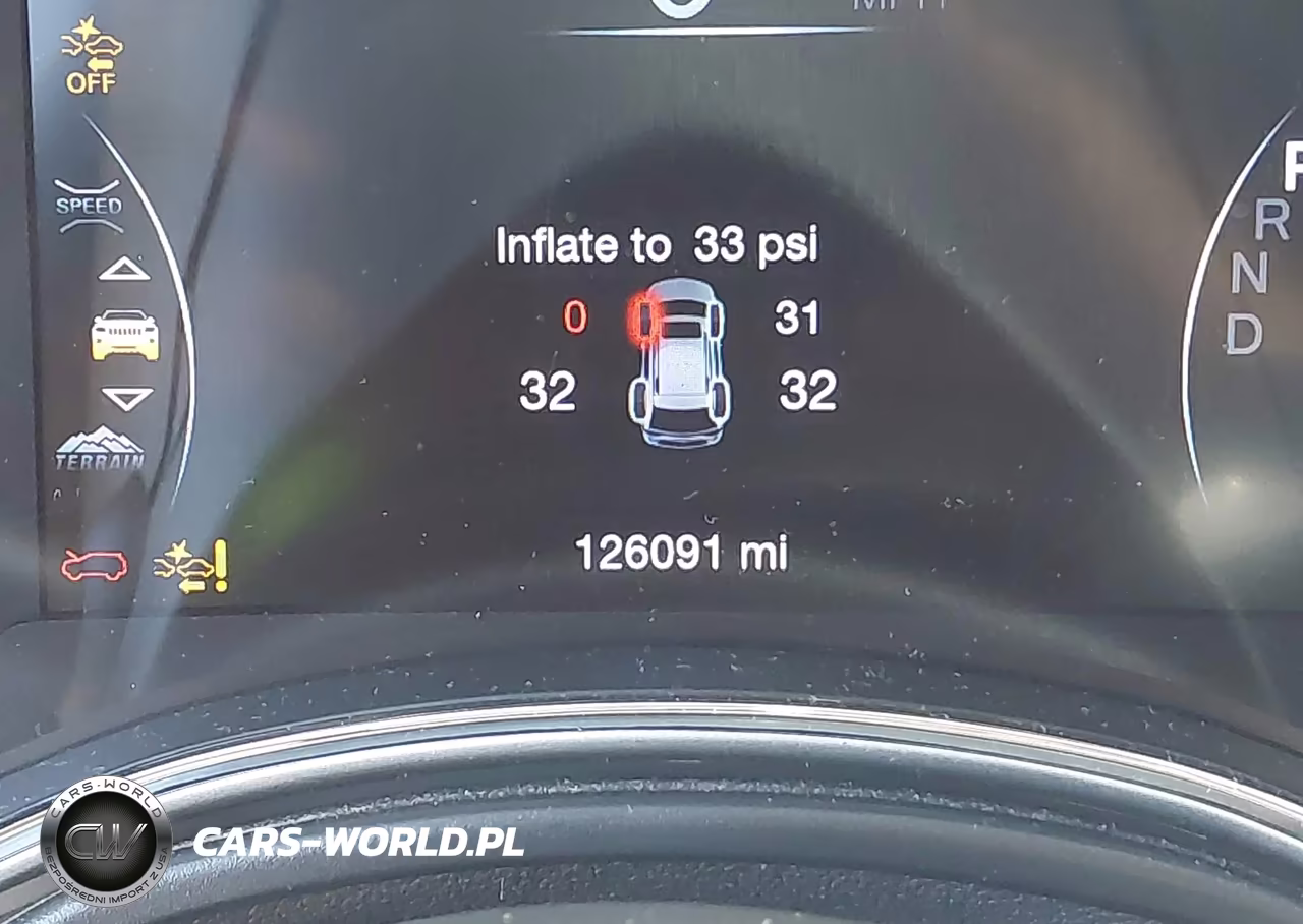 2019 Jeep Grand Cherokee Summit 4X4 VIN:1C4RJFJG1KC609974 - 16