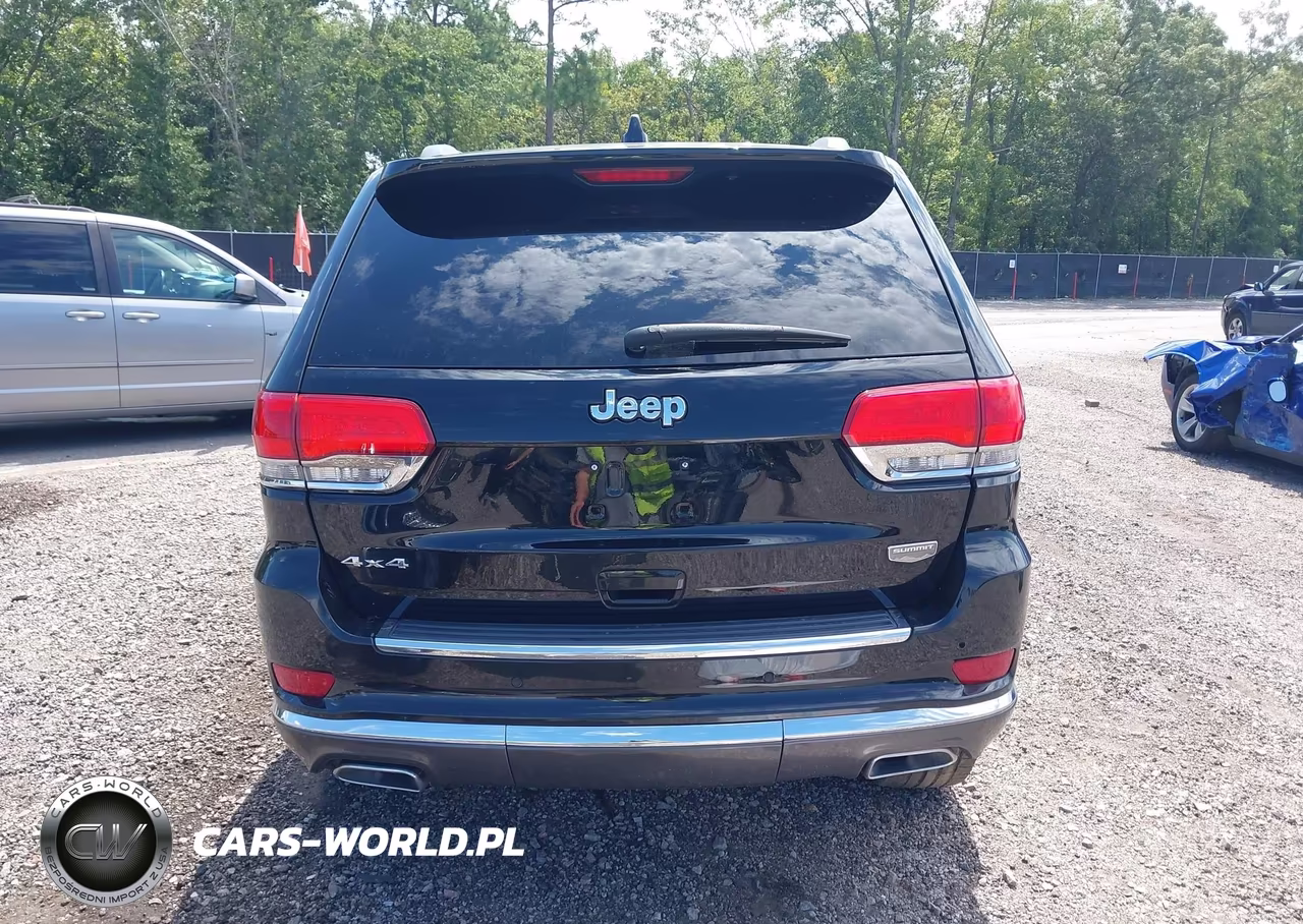 2019 Jeep Grand Cherokee Summit 4X4 VIN:1C4RJFJG1KC609974 - 17