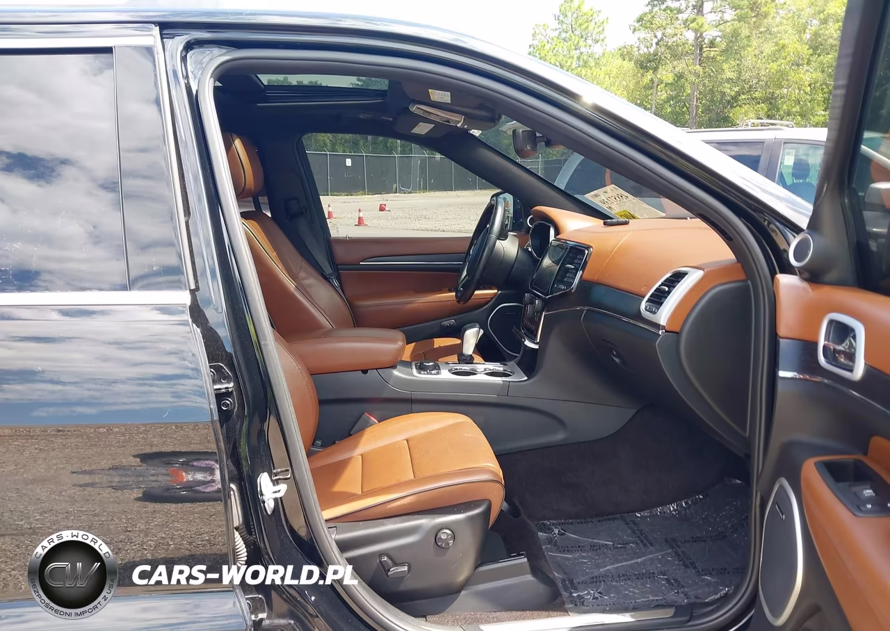 2019 Jeep Grand Cherokee Summit 4X4 VIN:1C4RJFJG1KC609974 - 5