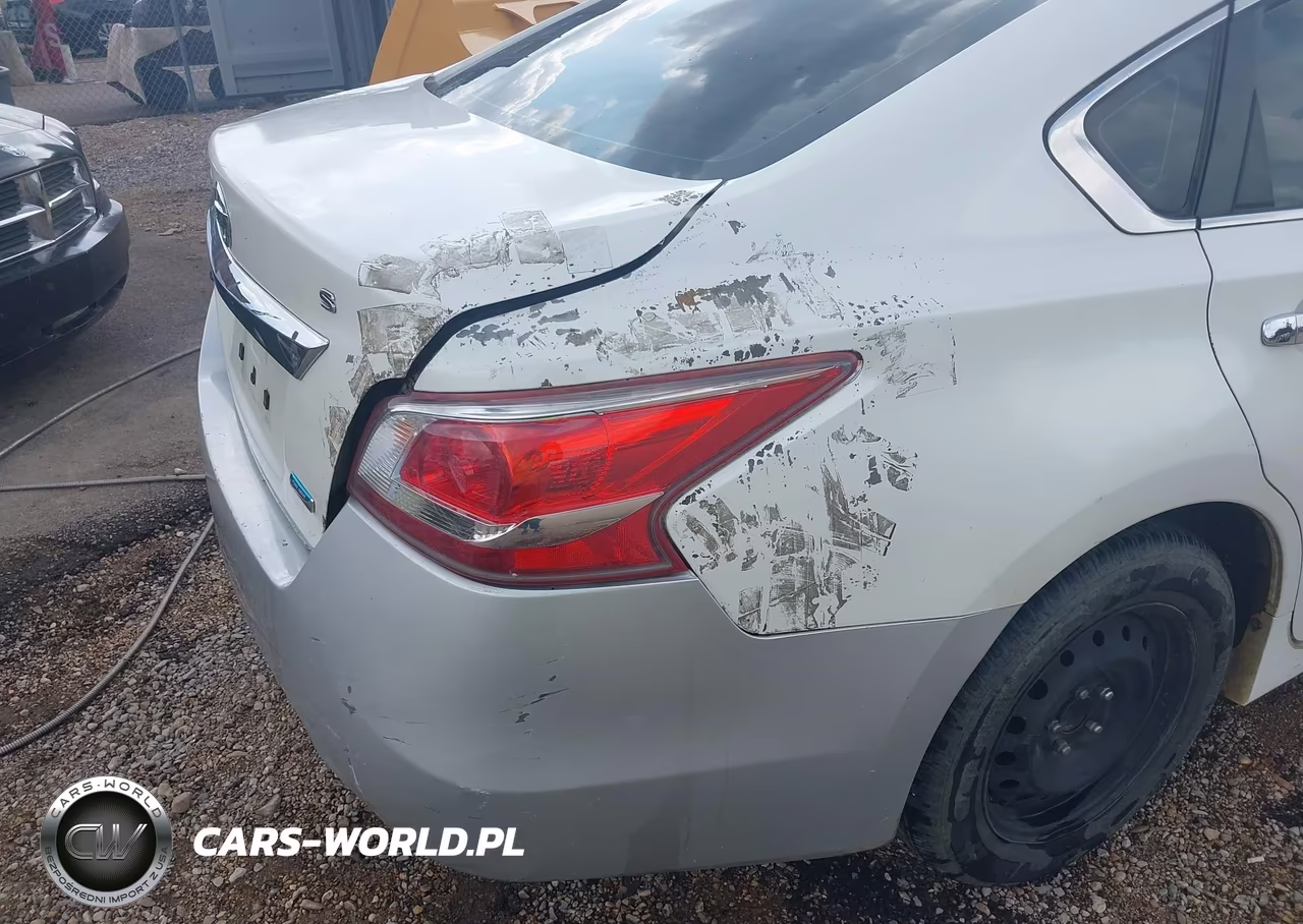 2014 Nissan Altima 2.5 S VIN:1N4AL3AP3EC194723 - 12