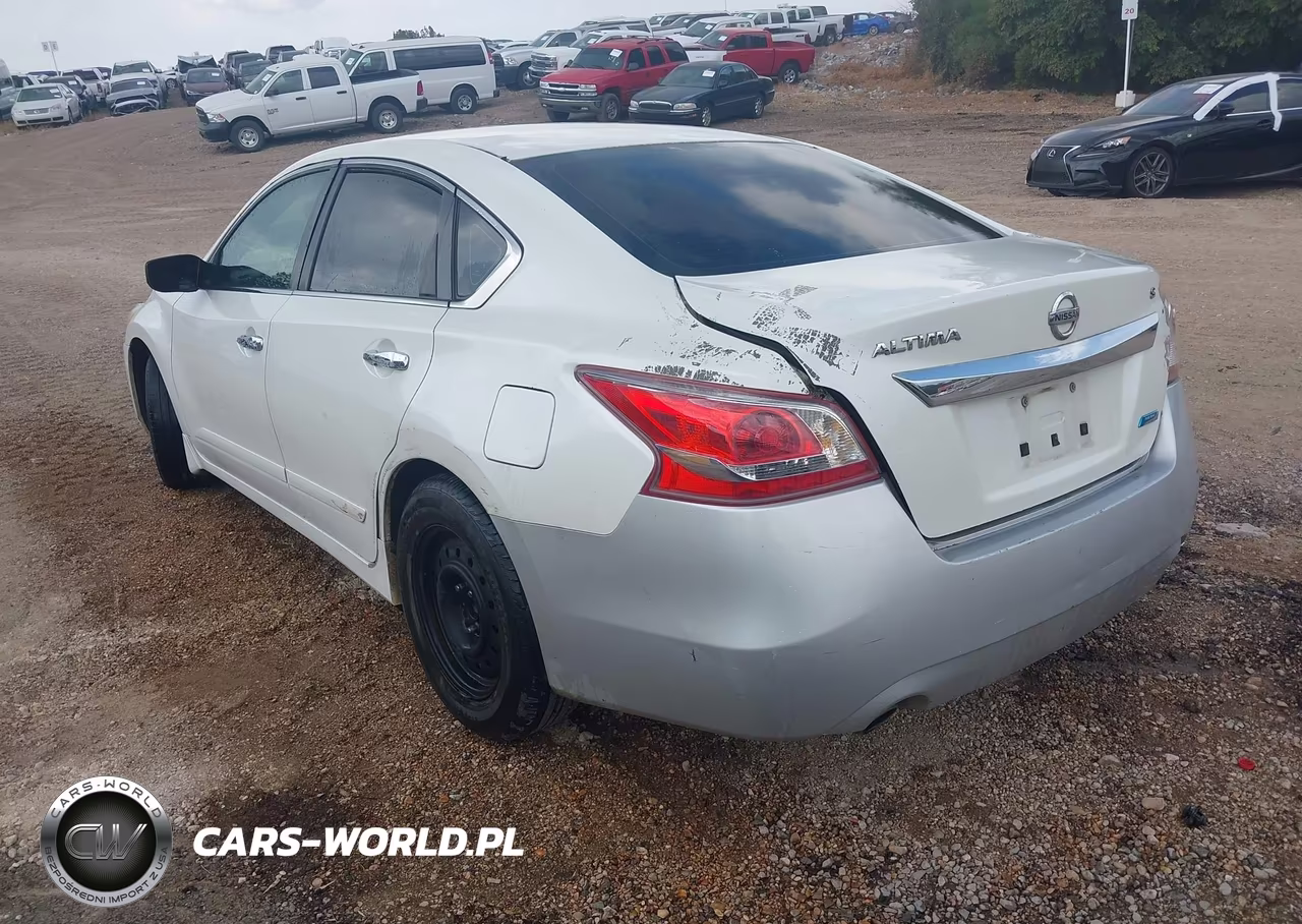 2014 Nissan Altima 2.5 S VIN:1N4AL3AP3EC194723 - 3