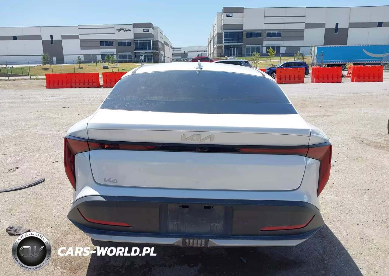 2025 Kia K4 Lxs VIN:3KPFT4DE1SE078831 - 15