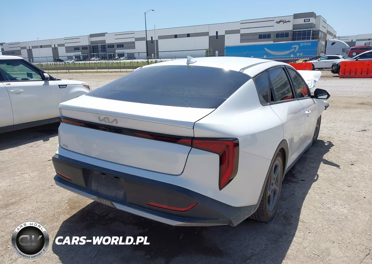 2025 Kia K4 Lxs VIN:3KPFT4DE1SE078831 - 4