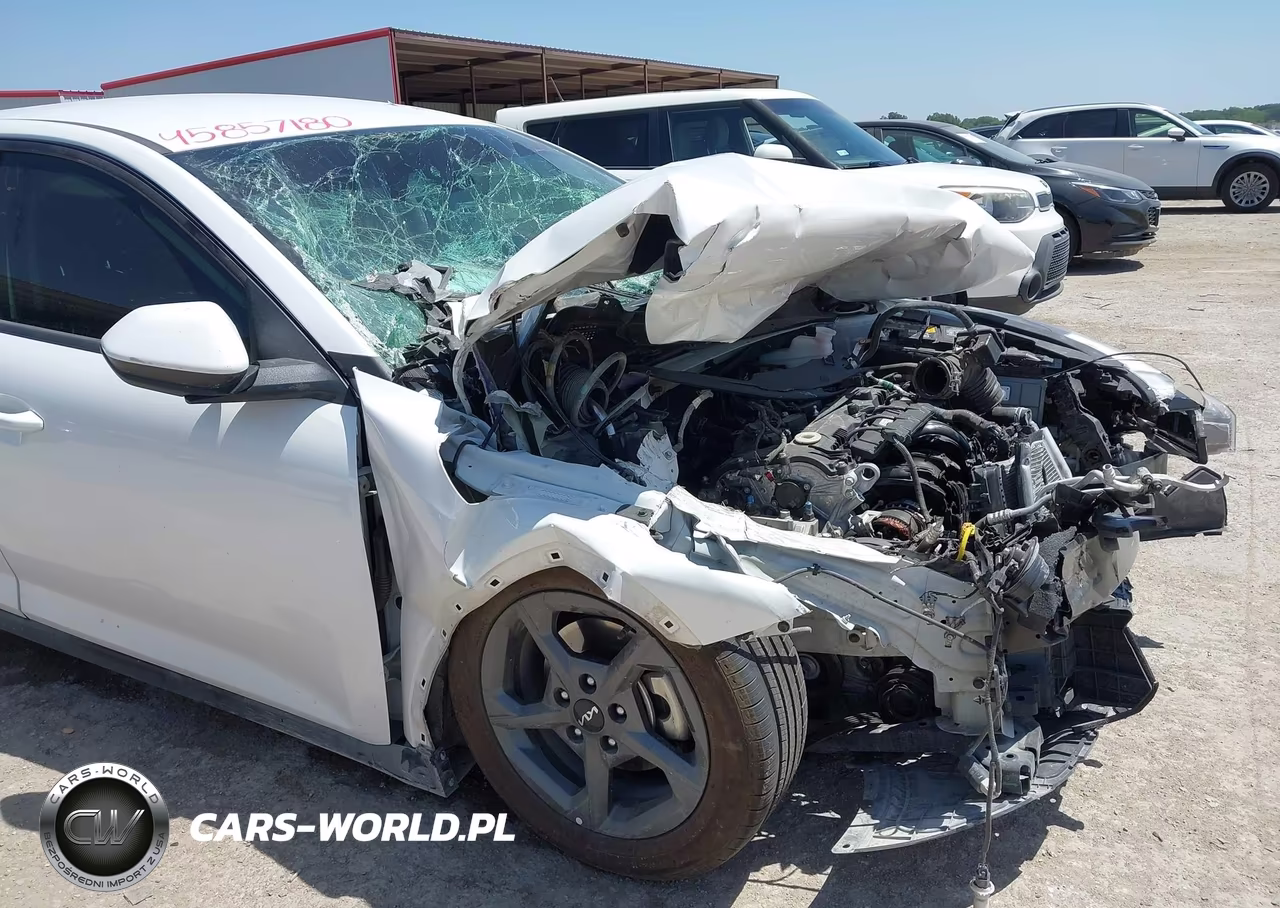 2025 Kia K4 Lxs VIN:3KPFT4DE1SE078831 - 6