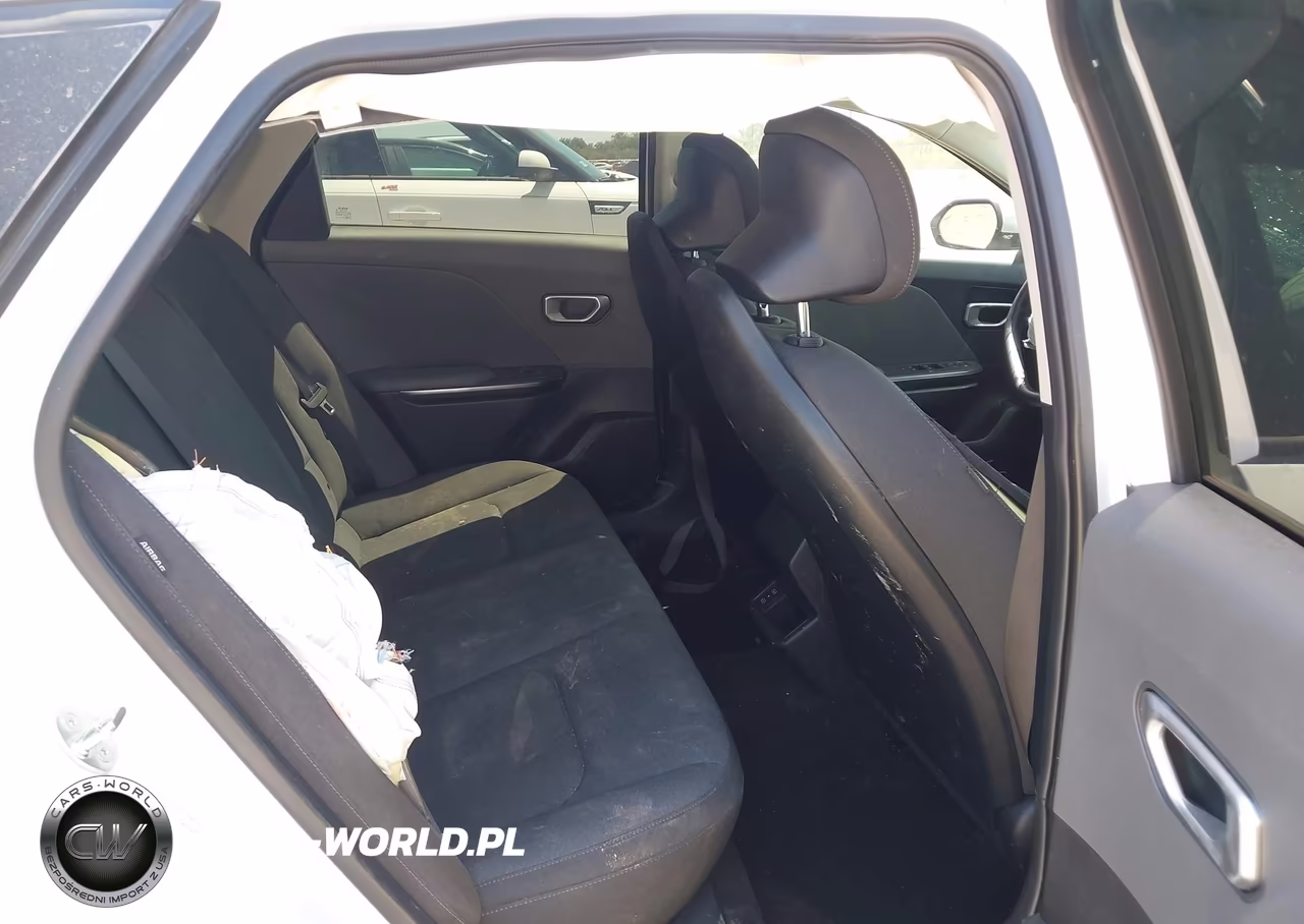 2025 Kia K4 Lxs VIN:3KPFT4DE1SE078831 - 8