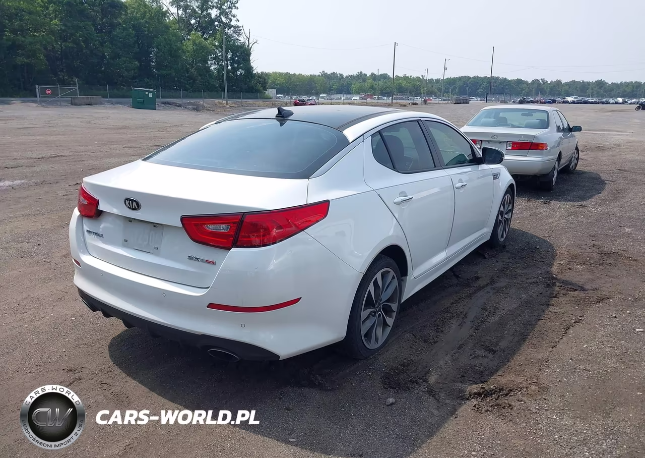2015 Kia Optima Sx Turbo VIN:5XXGR4A65FG470790 - 4