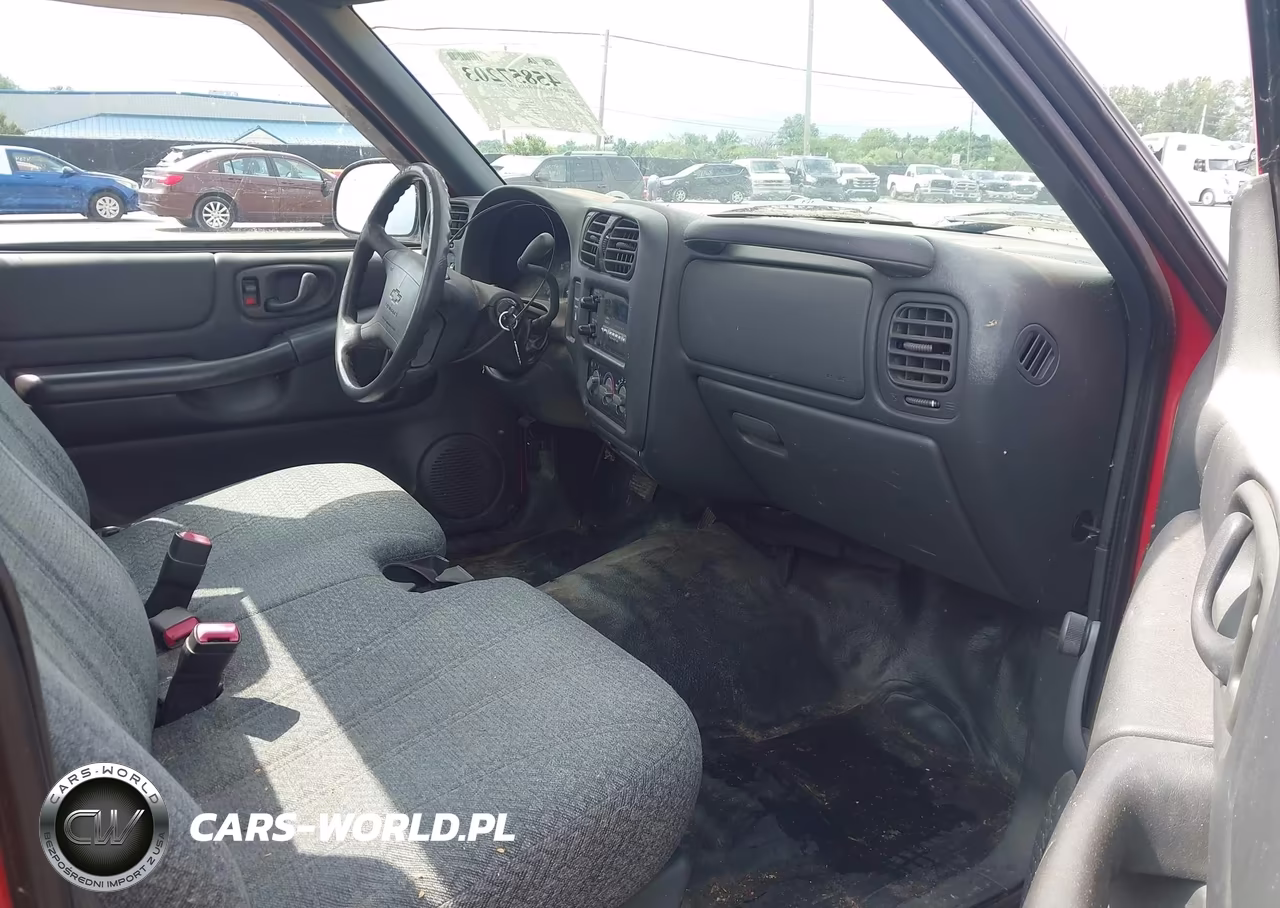 1998 Chevrolet S-10 Fleetside VIN:1GCCS1449WK152334 - 5