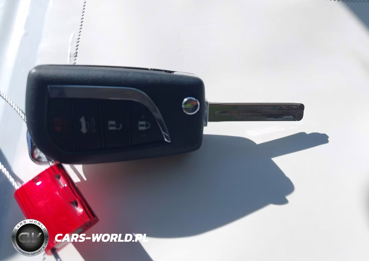 2026 Toyota Corolla Hybrid Hybrid Le VIN:JTDBCMFE7T3116860 - 11