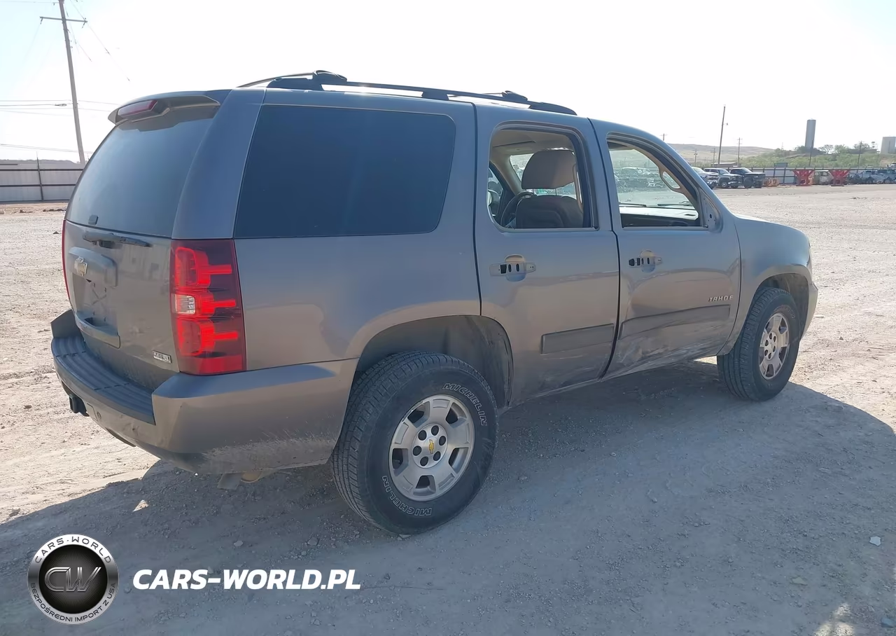 2011 Chevrolet Tahoe Ls VIN:1GNSCAE03BR140418 - 4