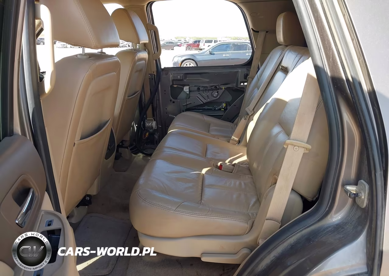 2011 Chevrolet Tahoe Ls VIN:1GNSCAE03BR140418 - 8