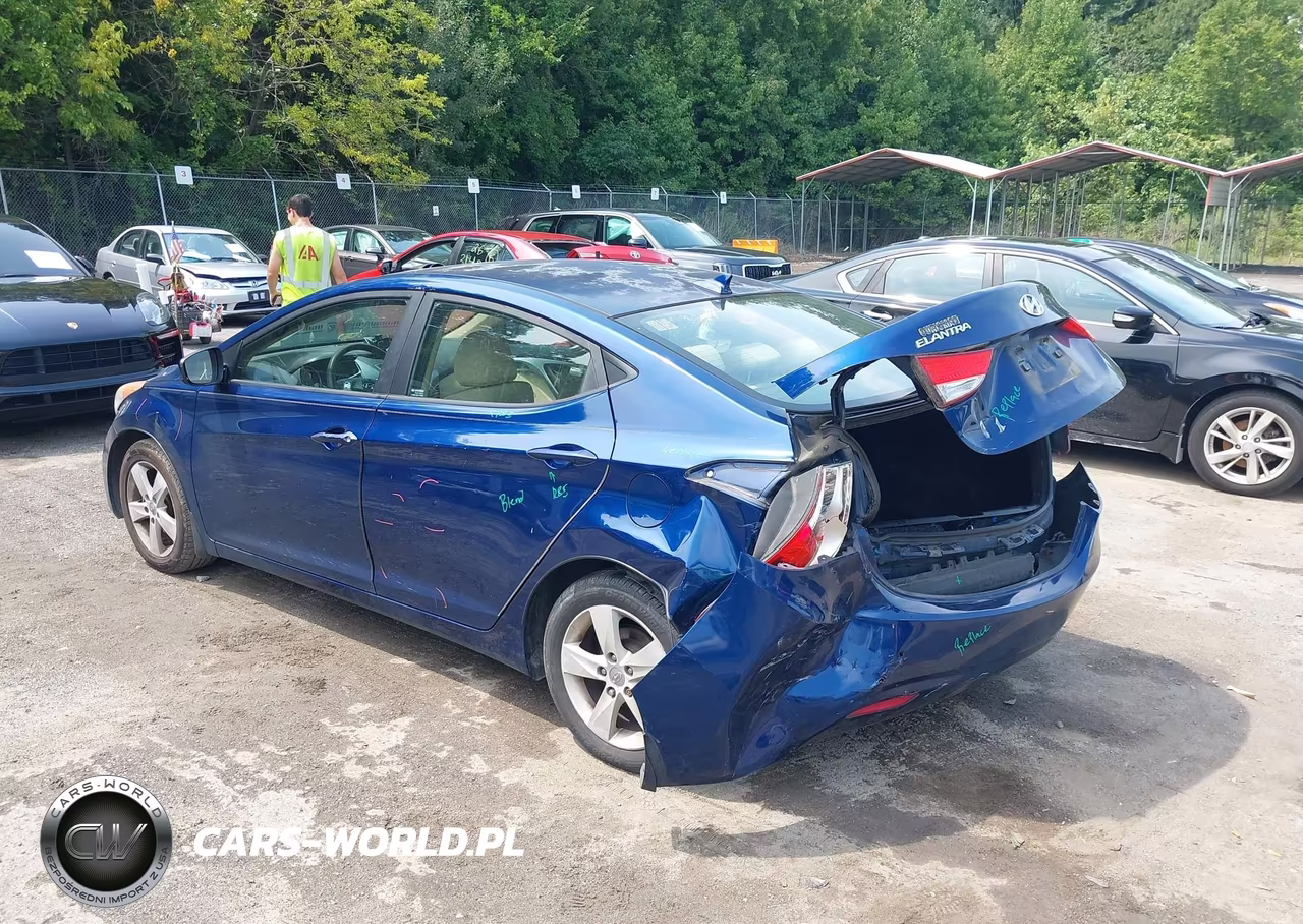 2013 Hyundai Elantra Gls VIN:KMHDH4AE5DU778039 - 3