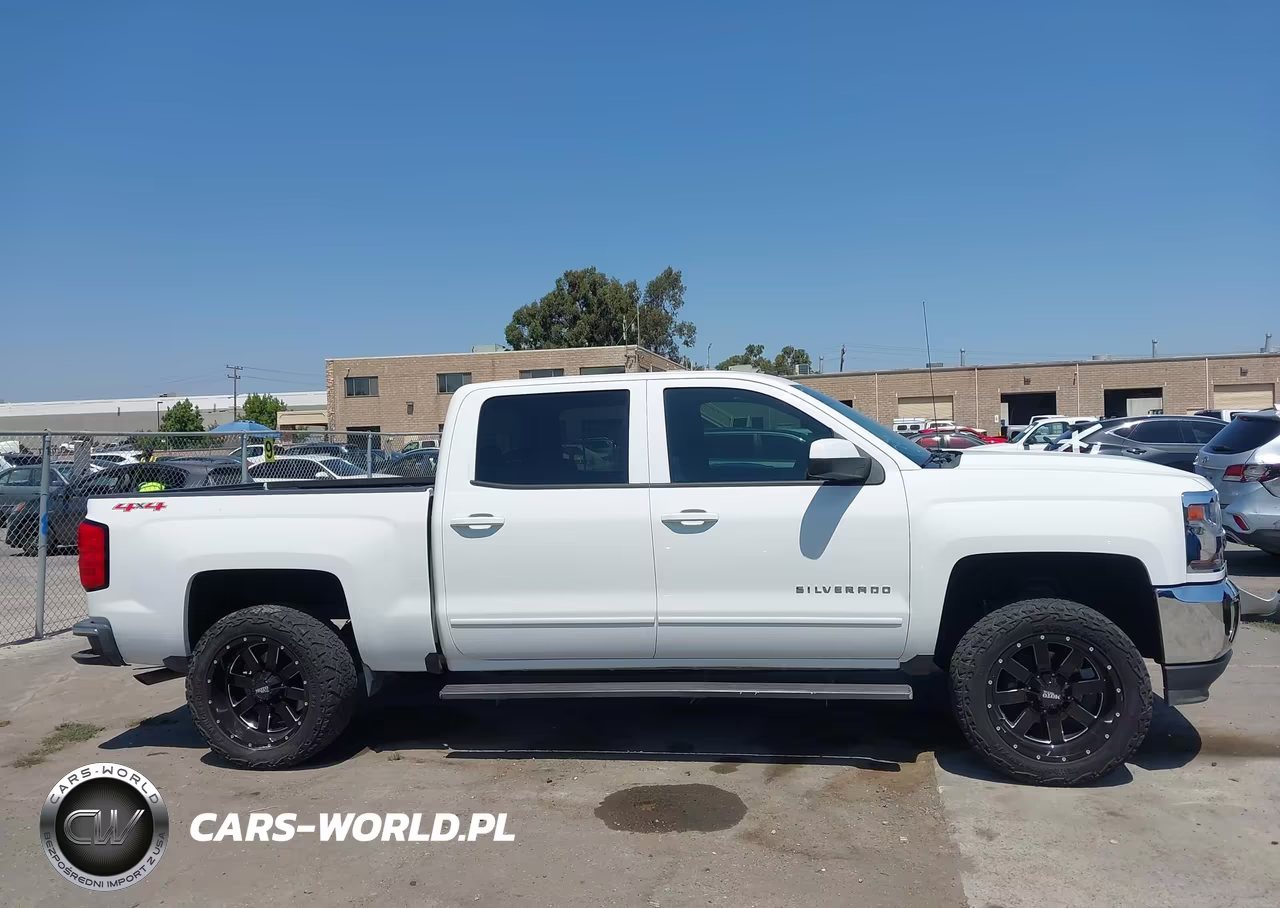 2017 Chevrolet Silverado 1500 Lt VIN:3GCUKREC4HG242512 - 13