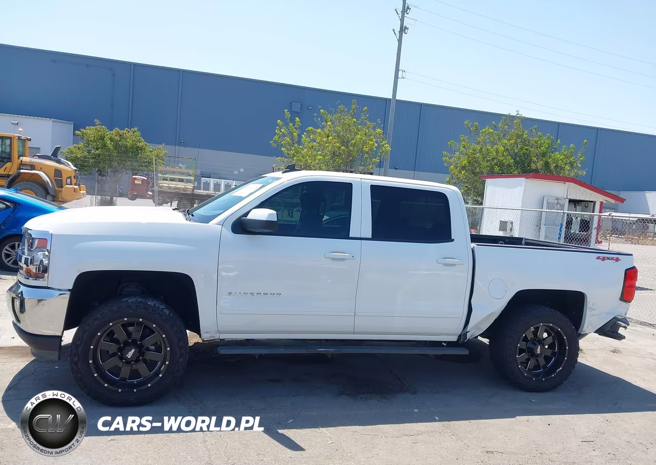 2017 Chevrolet Silverado 1500 Lt VIN:3GCUKREC4HG242512 - 14