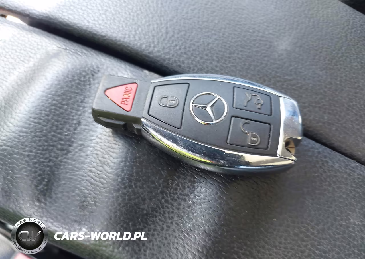 2011 Mercedes-Benz Glk 350 VIN:WDCGG5GB7BF648055 - 11