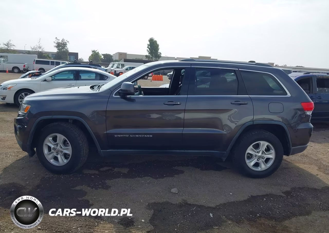 2016 Jeep Grand Cherokee Laredo VIN:1C4RJEAGXGC457985 - 14