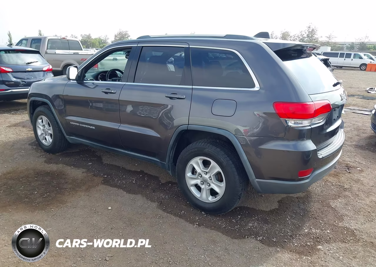 2016 Jeep Grand Cherokee Laredo VIN:1C4RJEAGXGC457985 - 3