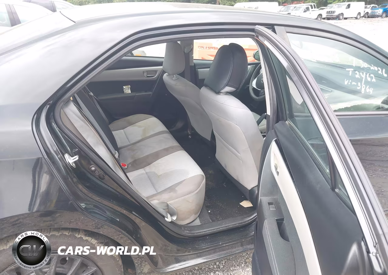 2018 Toyota Corolla Le VIN:5YFBURHE0JP813864 - 8